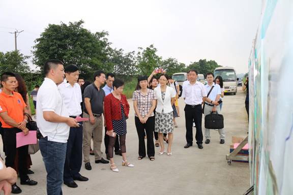 婦聯、省美容美發化妝品行業協會到 四會市實地考察國際化妝品產業城項目